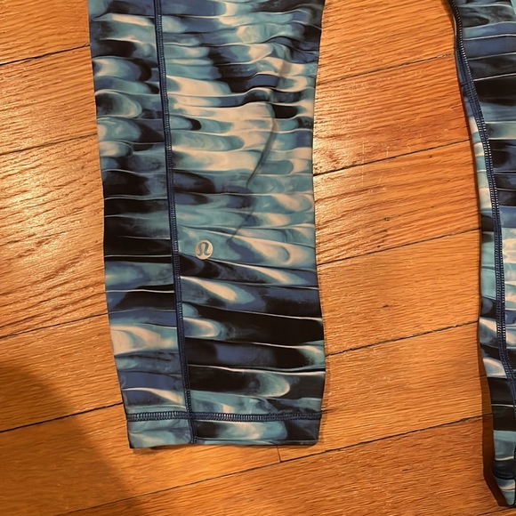 LuluLemon Leggings - Picture 4 of 4